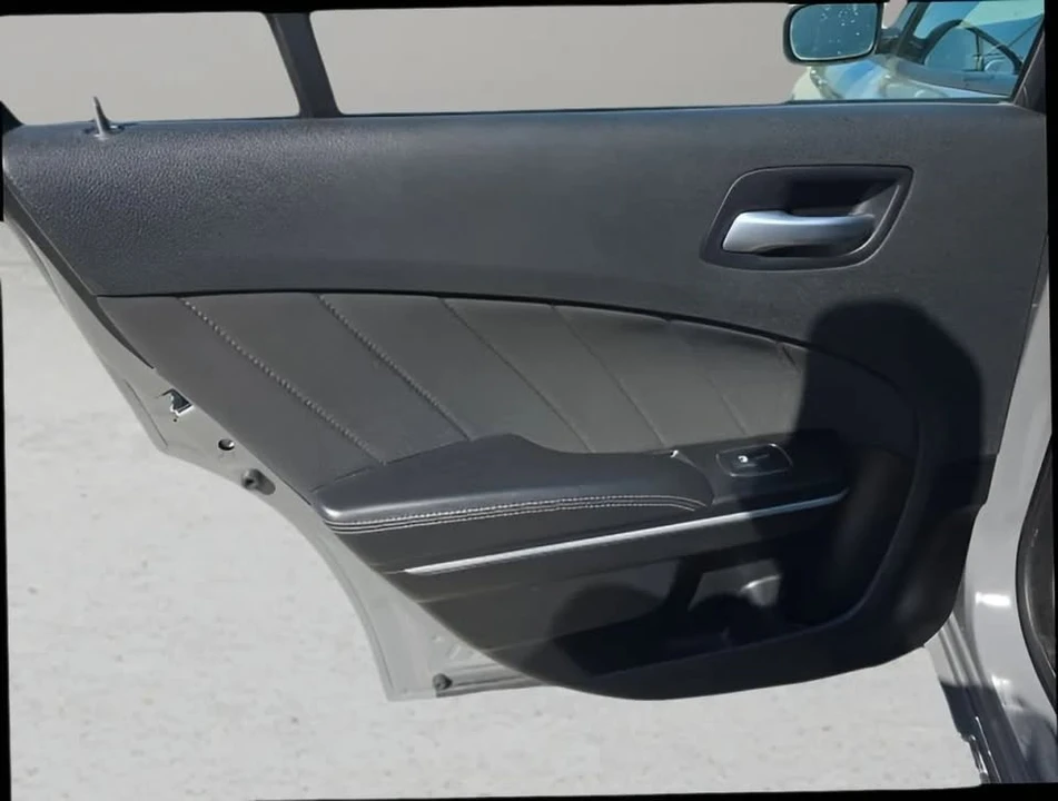 2023 Dodge Charger 7th Gen - Image 11 of 20