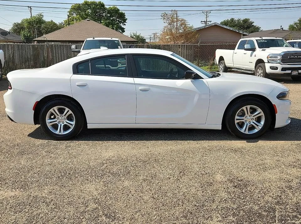 2023 Dodge Charger 7th Gen - Image 5 of 10