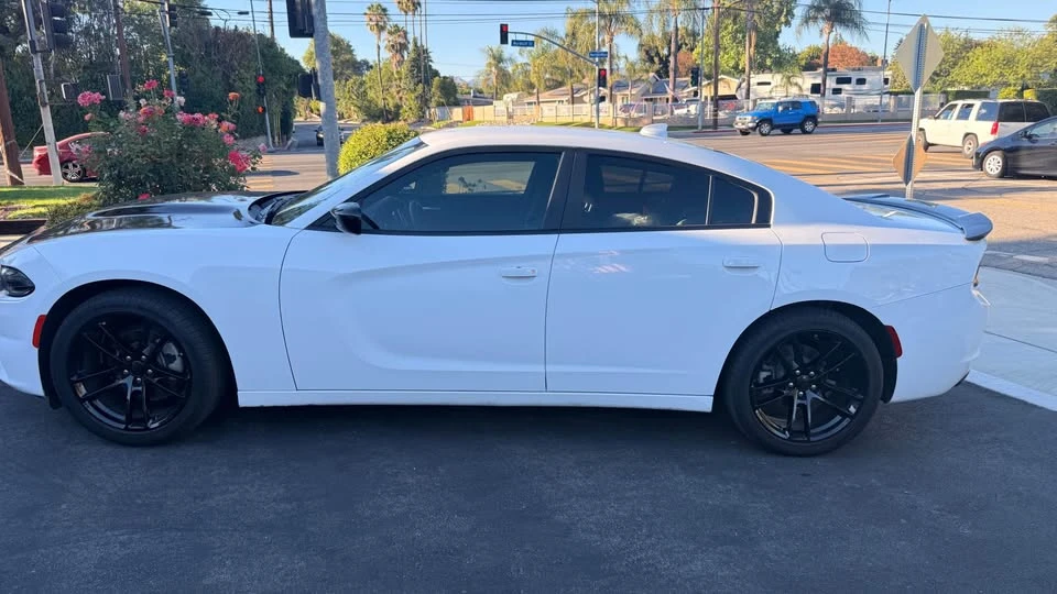 2023 Dodge Charger 7th Gen - Image 3 of 16