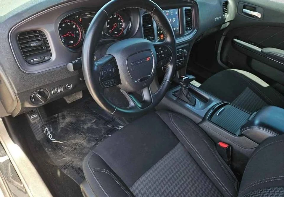 2023 Dodge Charger 7th Gen - Image 9 of 16