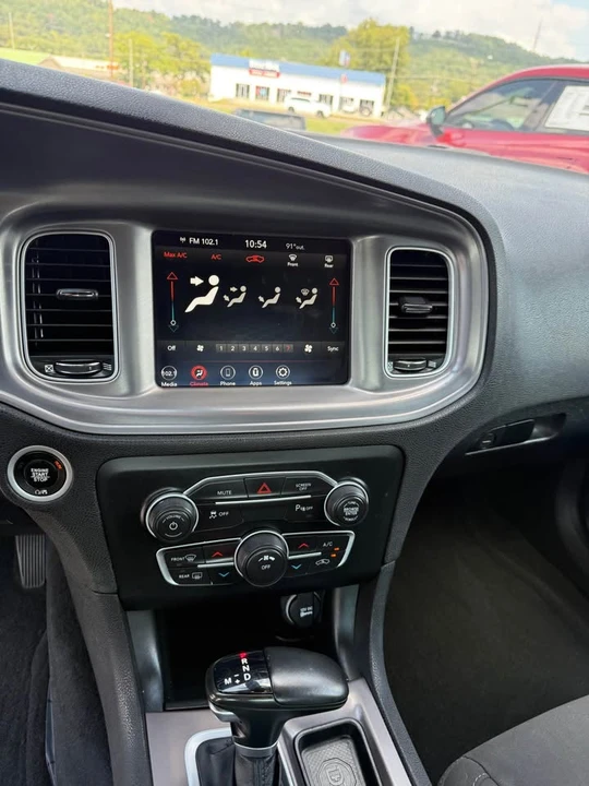 2023 Dodge Charger 7th Gen - Image 8 of 10