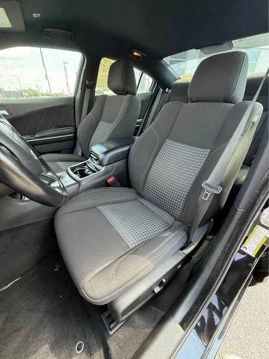 2023 Dodge Charger 7th Gen - Image 5 of 10