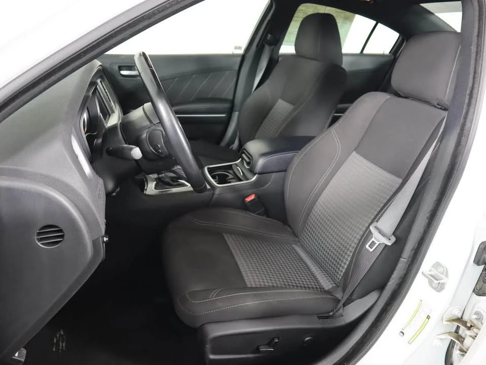 2023 Dodge Charger 7th Gen - Image 9 of 13