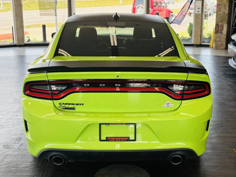 2023 Dodge Charger SRT & 392 7th Gen - Image 9 of 31