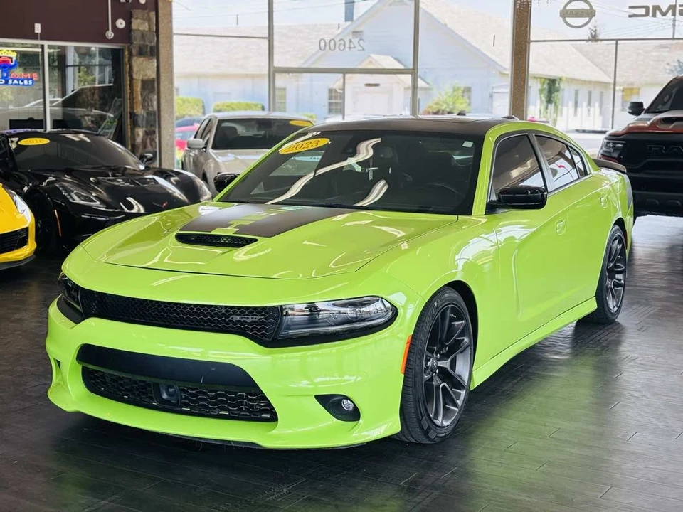 2023 Dodge Charger SRT & 392 7th Gen - Image 17 of 31