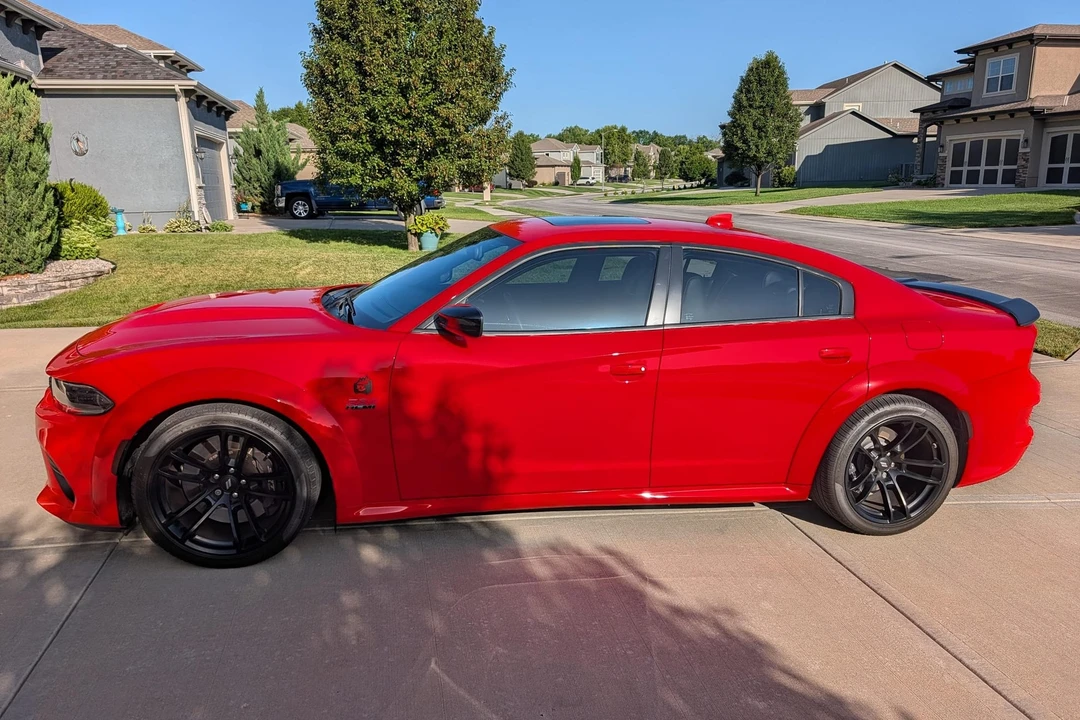 2023 Dodge Charger SRT & 392 7th Gen - Image 13 of 31