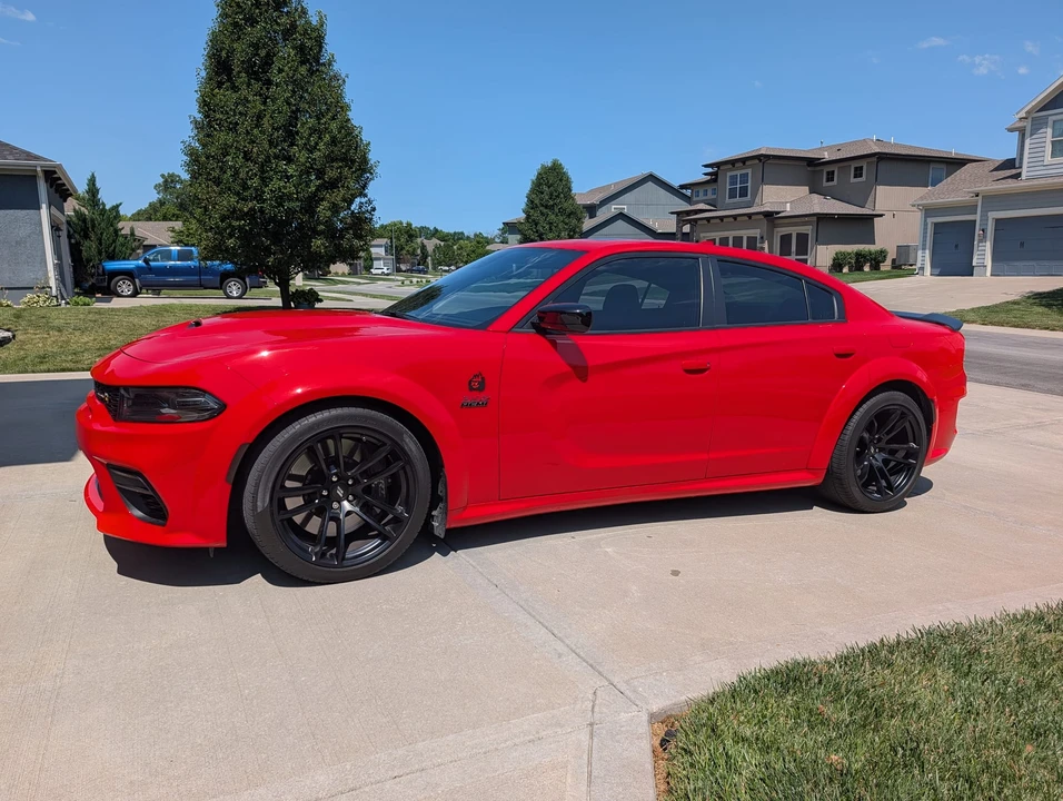 2023 Dodge Charger SRT & 392 7th Gen - Image 9 of 31