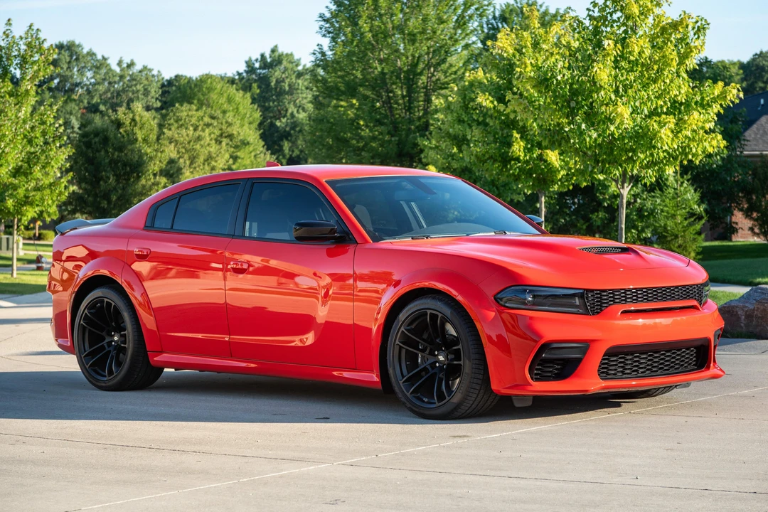 2023 Dodge Charger 8th Gen - Image 12 of 31
