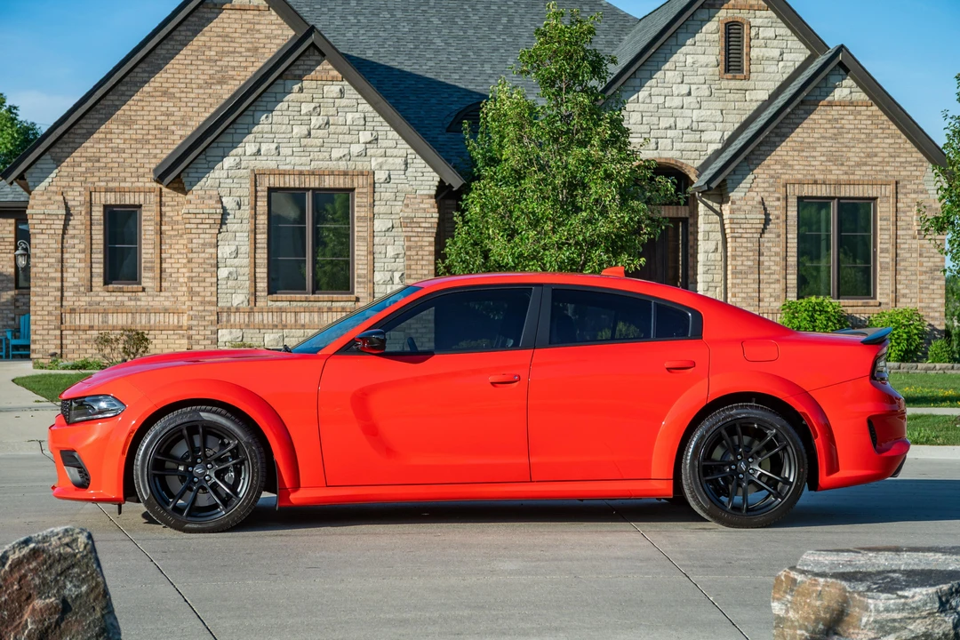 2023 Dodge Charger 8th Gen - Image 7 of 31