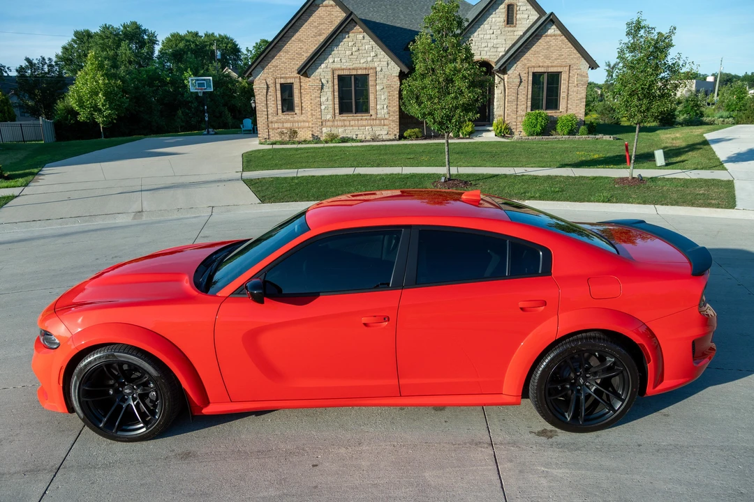 2023 Dodge Charger 8th Gen - Image 8 of 31