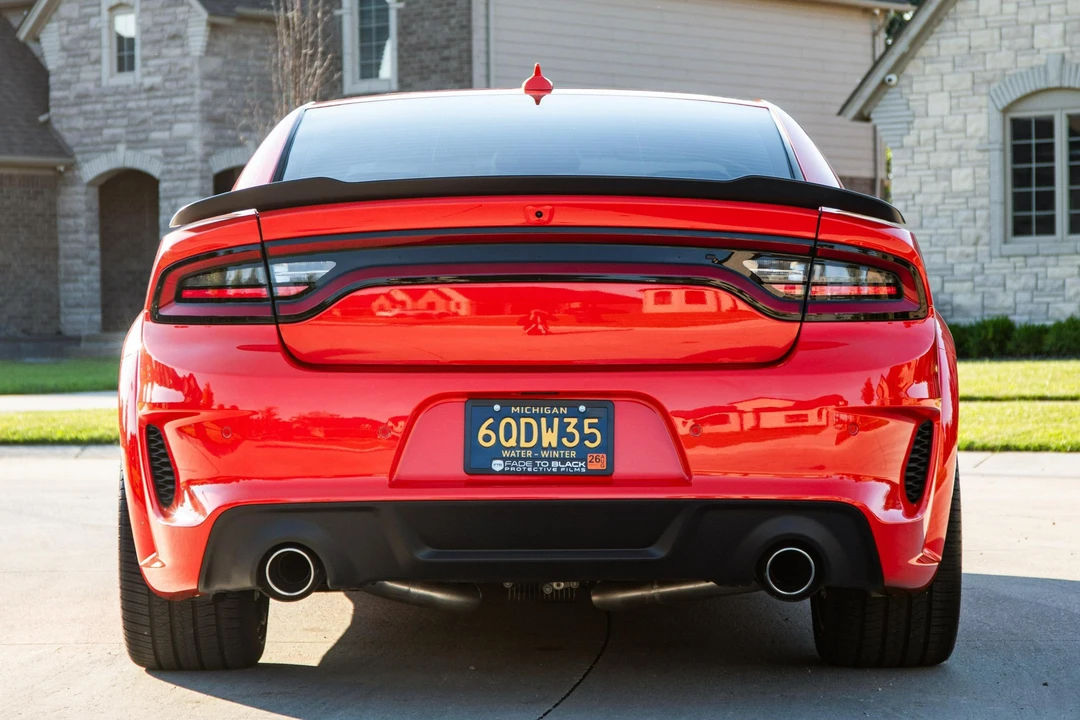 2023 Dodge Charger 8th Gen - Image 5 of 31
