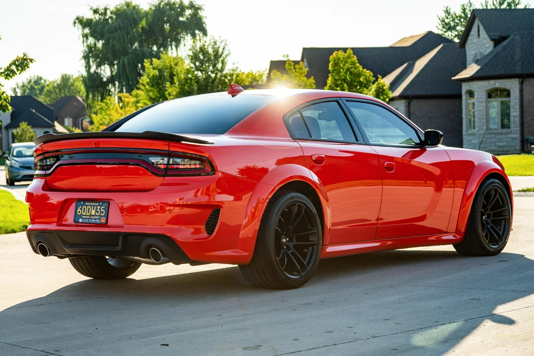 2023 Dodge Charger 8th Gen - Image 4 of 31