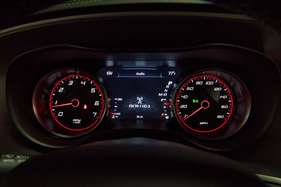 2023 Dodge Charger 7th Gen - Image 28 of 31