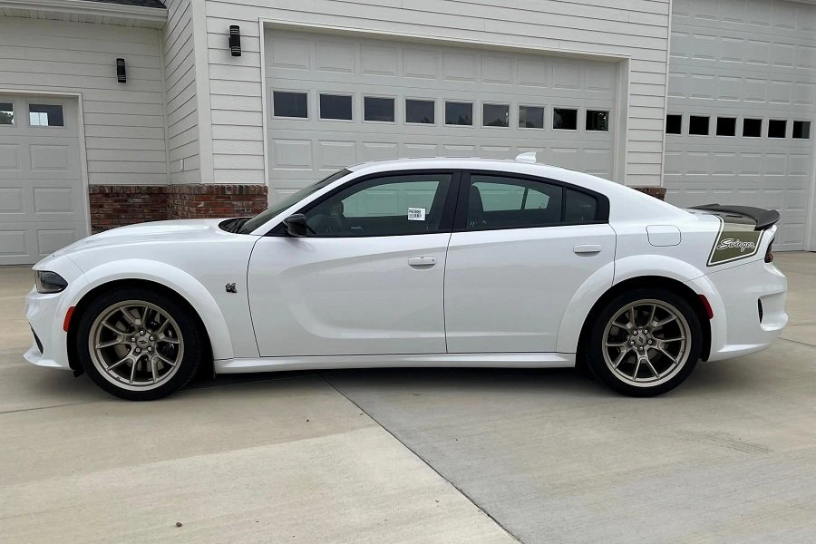 2023 Dodge Charger 7th Gen - Image 2 of 5