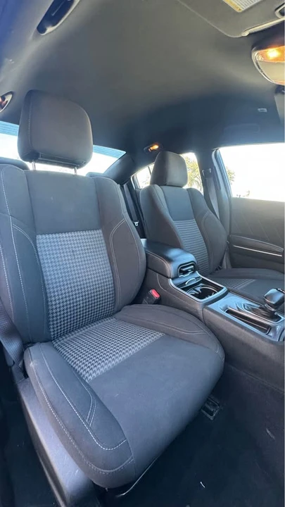 2023 Dodge Charger 7th Gen - Image 8 of 10