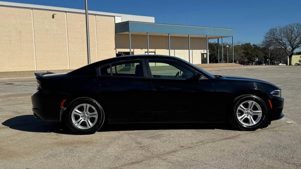 2023 Dodge Charger 7th Gen - Image 2 of 10