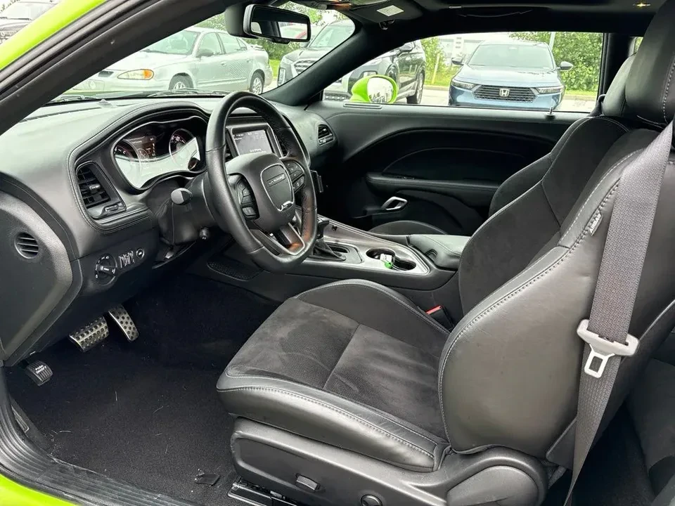 2023 Dodge Challenger 3rd Gen - Image 15 of 19