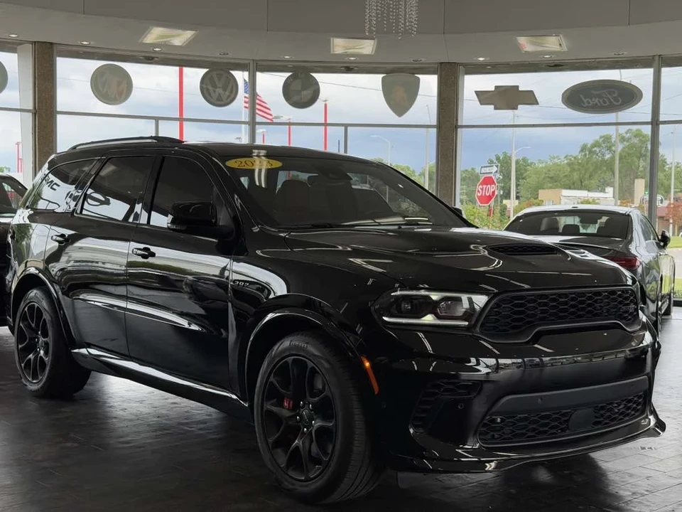 2023 Dodge Durango 3rd Gen - Image 2 of 12