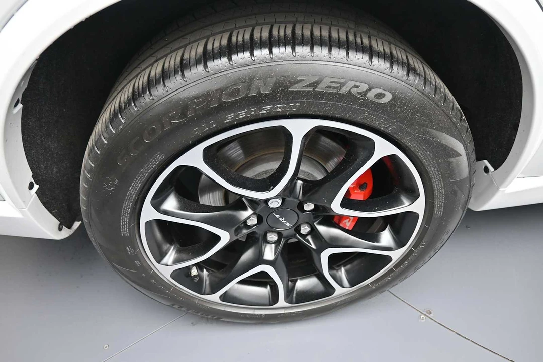 2023 Dodge Durango SRT Hellcat 3rd Gen - Image 12 of 31