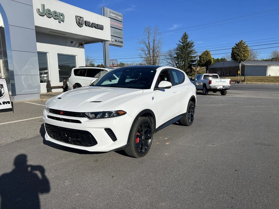 2023 Dodge Hornet - Image 6 of 12