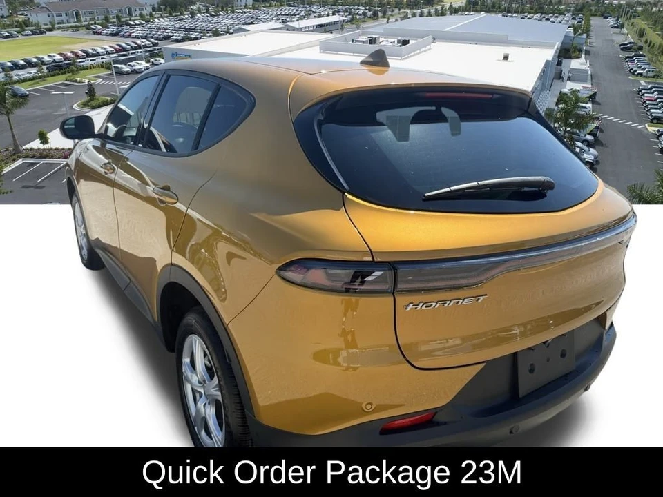 2023 Dodge Hornet - Image 8 of 12