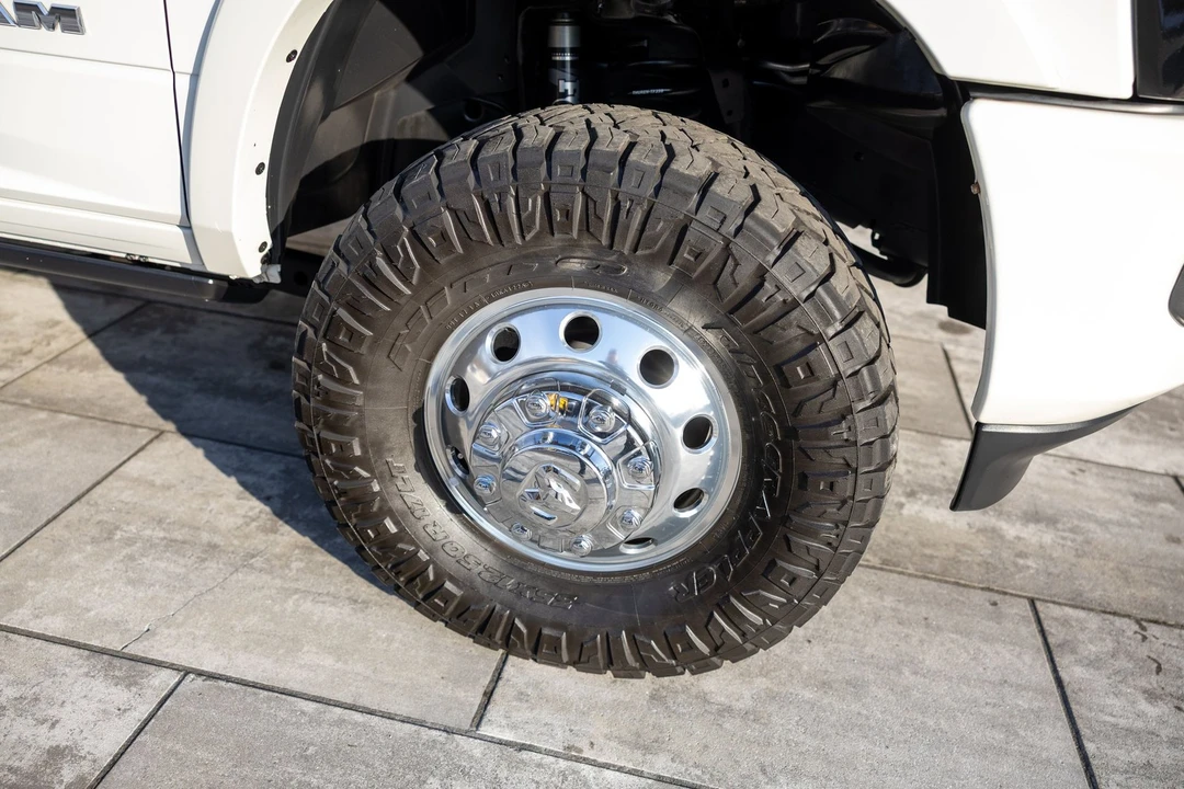 2023 Ram 3500 - Image 17 of 21