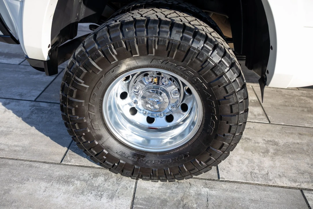 2023 Ram 3500 - Image 19 of 21