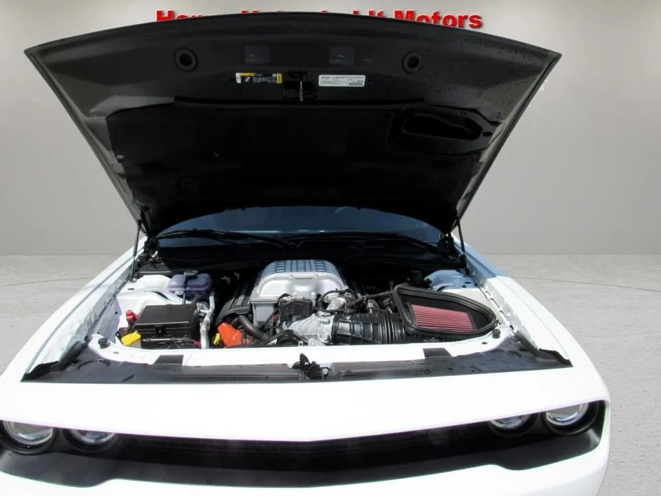 2023 Dodge Challenger 3rd Gen - Image 16 of 19