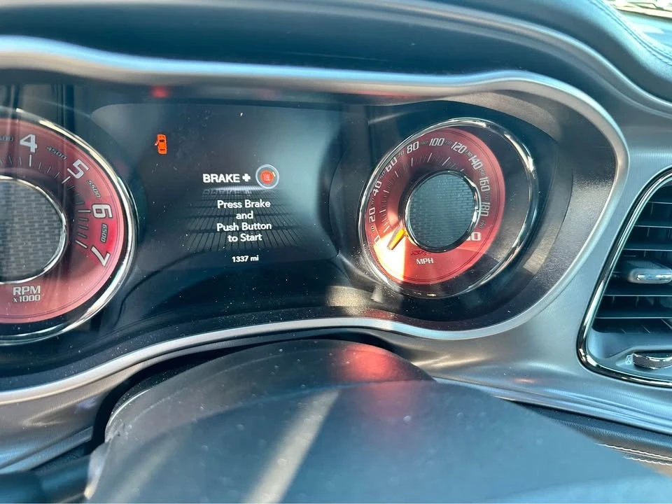 2023 Dodge Challenger SRT Hellcat 3rd Gen - Image 13 of 14