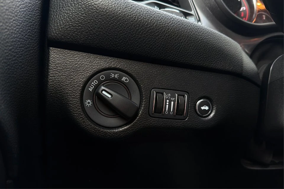 2023 Dodge Challenger 3rd Gen - Image 18 of 20