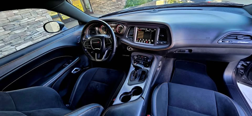 2023 Dodge Challenger 3rd Gen - Image 13 of 19