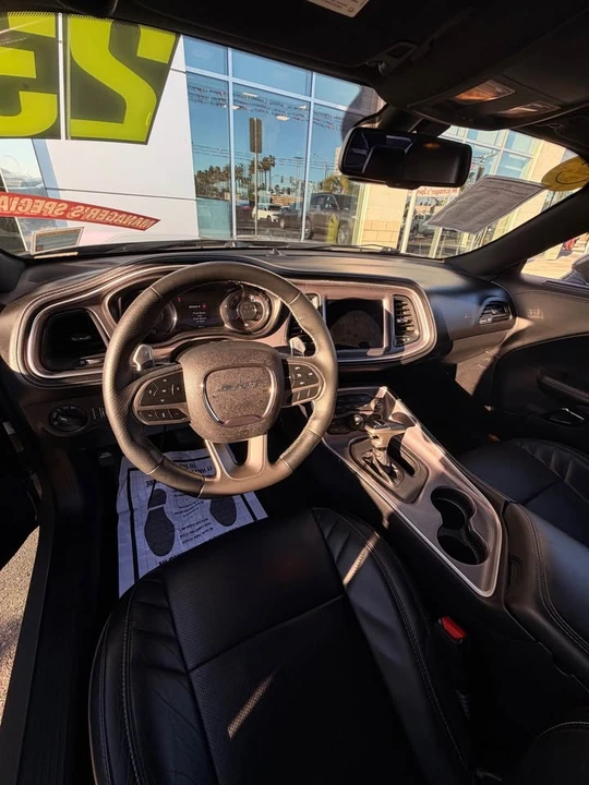 2023 Dodge Challenger SRT Hellcat 3rd Gen - Image 7 of 9
