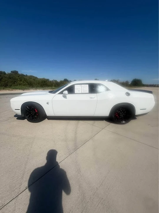 2023 Dodge Challenger SRT Hellcat 3rd Gen - Image 8 of 15