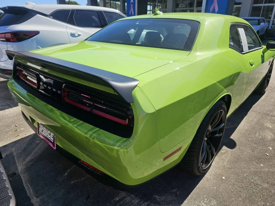 2023 Dodge Challenger SRT Hellcat 3rd Gen - Image 4 of 9