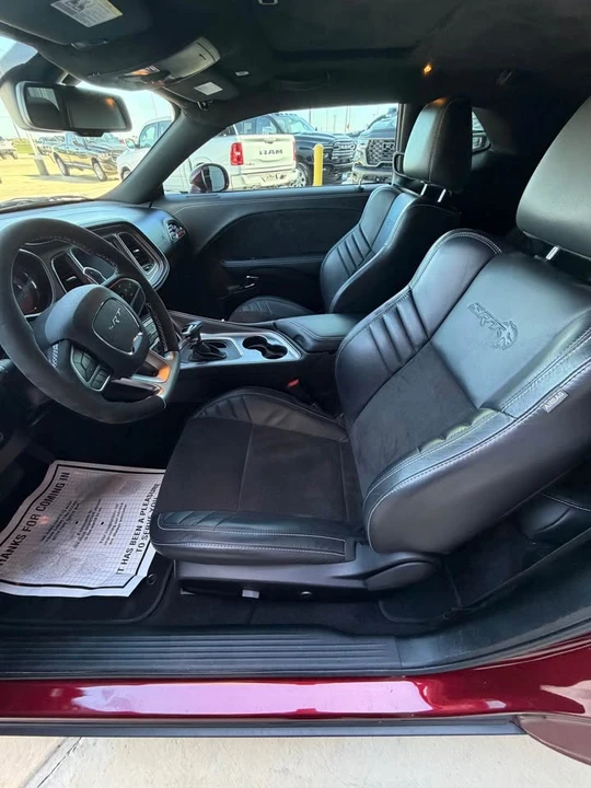 2023 Dodge Challenger SRT Hellcat 3rd Gen - Image 13 of 14