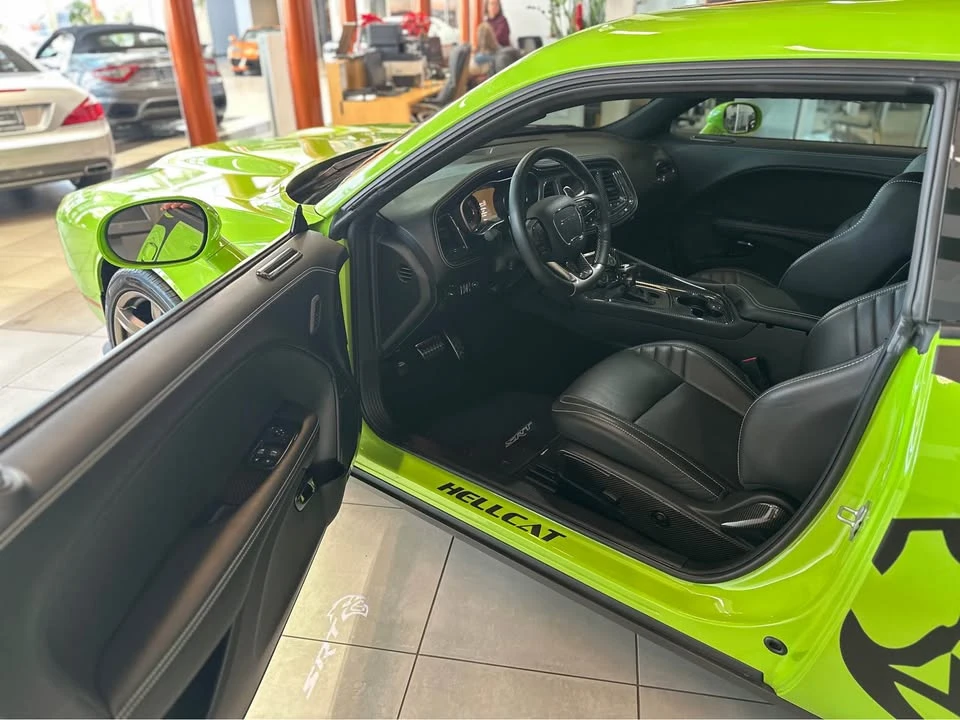 2023 Dodge Challenger SRT Hellcat 3rd Gen - Image 7 of 10