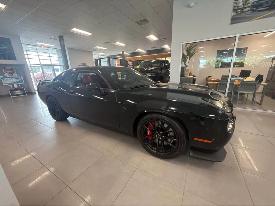 2023 Dodge Challenger SRT Hellcat 3rd Gen - Image 3 of 5