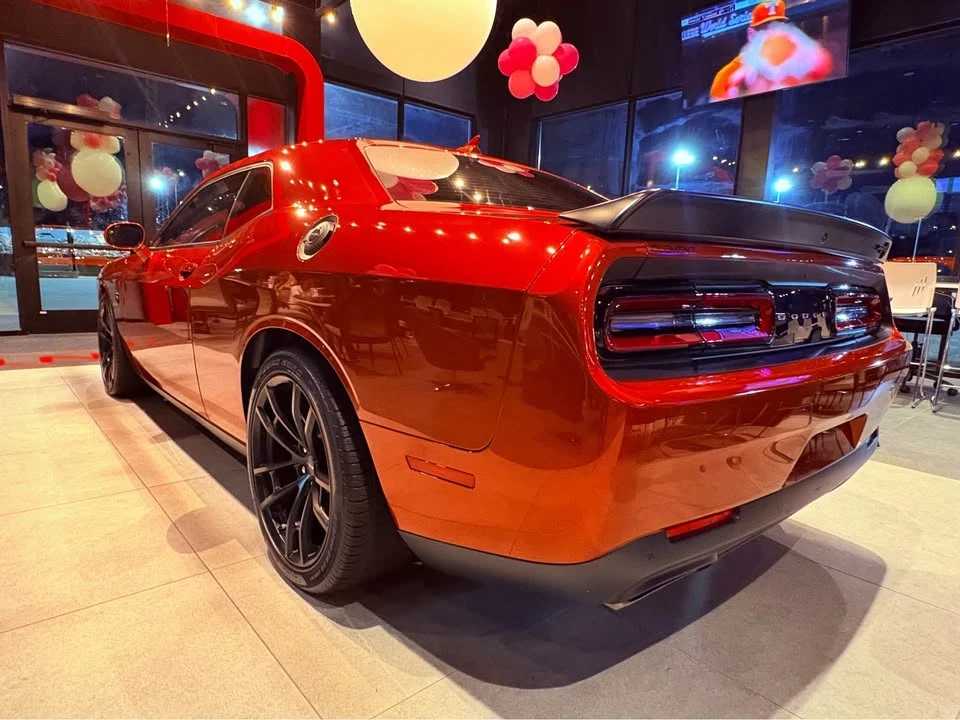 2023 Dodge Challenger SRT Hellcat 3rd Gen - Image 6 of 7