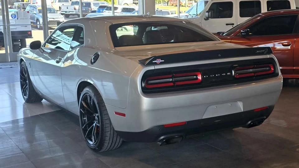2023 Dodge Challenger SRT Hellcat 3rd Gen - Image 3 of 17
