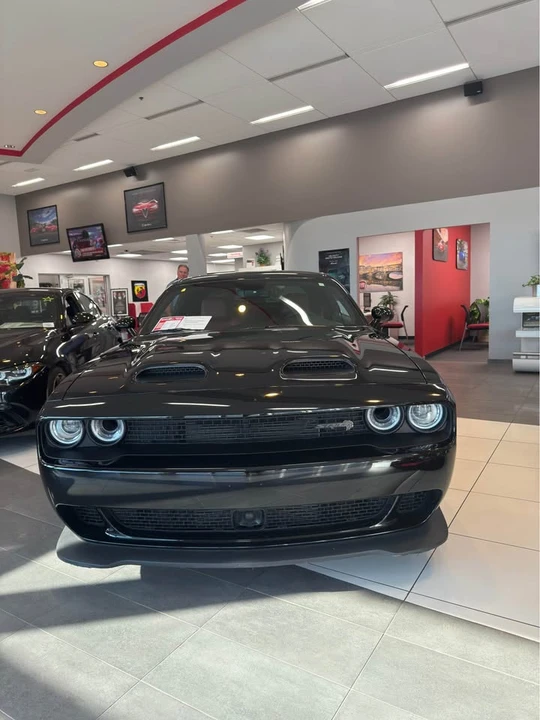 2023 Dodge Challenger SRT Hellcat 3rd Gen - Image 8 of 10