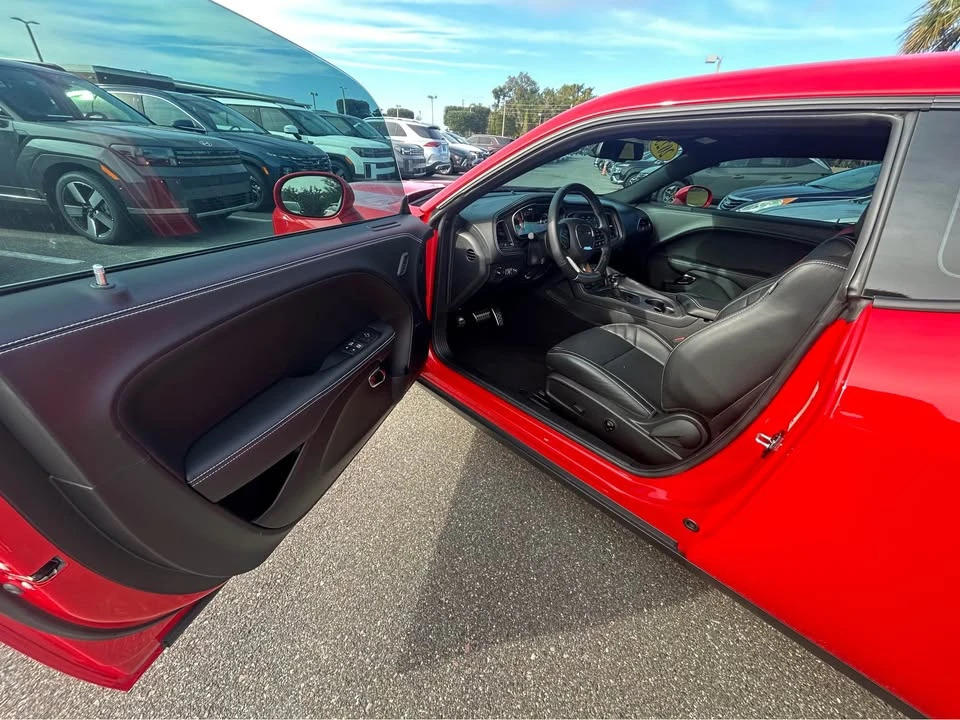 2023 Dodge Challenger SRT Hellcat 3rd Gen - Image 7 of 10