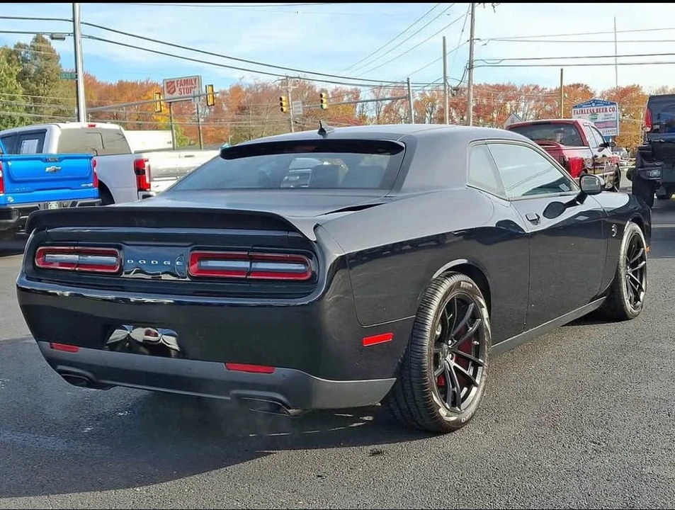 2023 Dodge Challenger SRT Hellcat 3rd Gen - Image 8 of 16