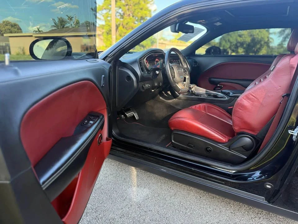 2023 Dodge Challenger SRT Hellcat 3rd Gen - Image 5 of 10