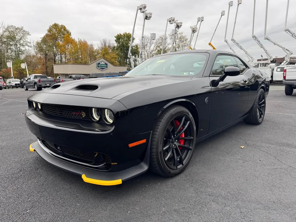 2023 Dodge Challenger SRT Hellcat 3rd Gen - Image 6 of 9