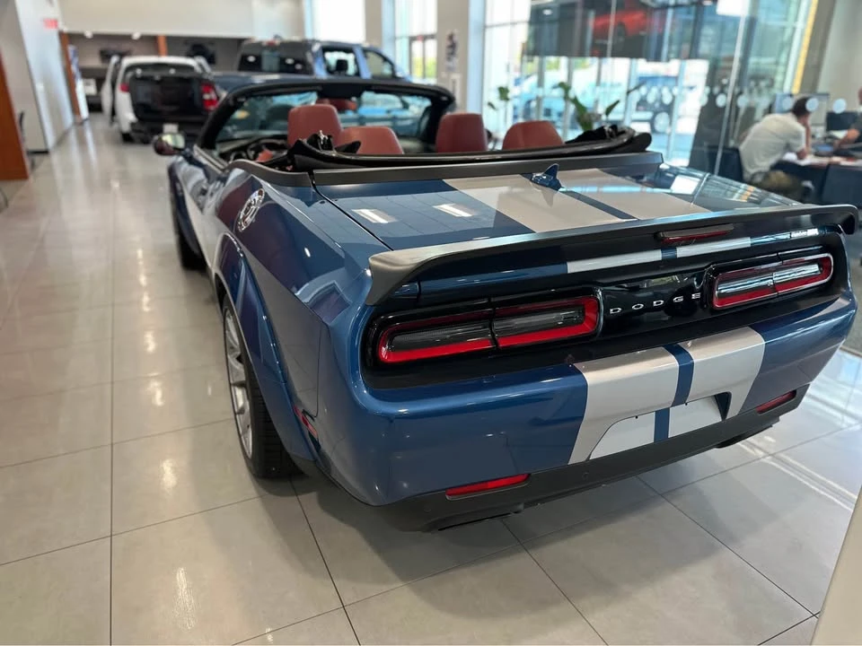 2023 Dodge Challenger SRT Hellcat 3rd Gen - Image 6 of 9