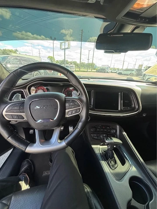 2023 Dodge Challenger SRT Hellcat 3rd Gen - Image 11 of 17