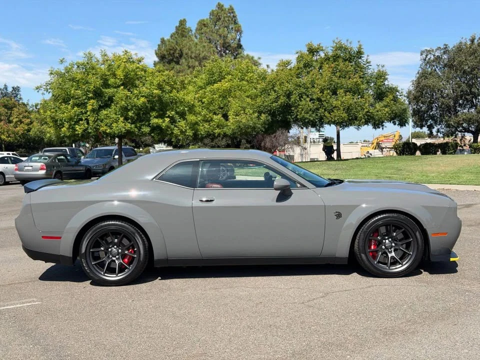 2023 Dodge Challenger SRT Hellcat 3rd Gen - Image 3 of 18
