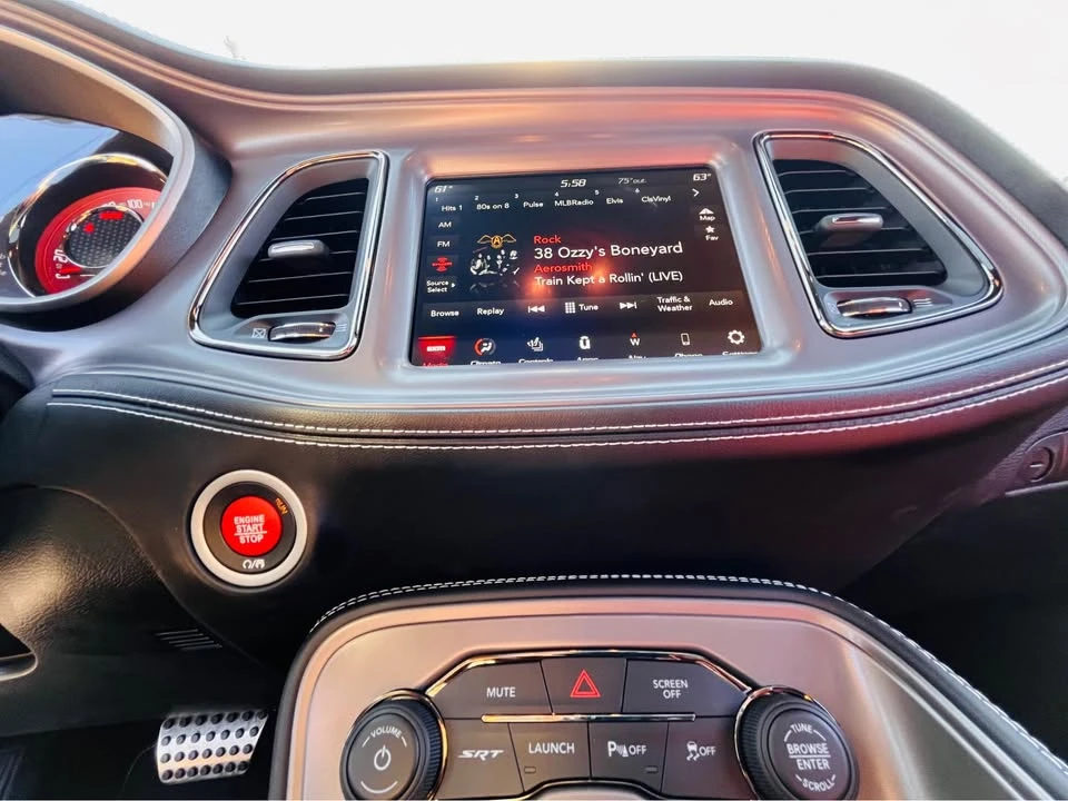 2023 Dodge Challenger SRT Hellcat 3rd Gen - Image 9 of 19