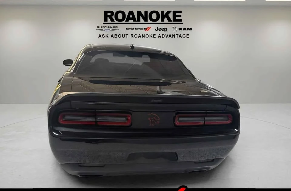 2023 Dodge Challenger SRT Hellcat 3rd Gen - Image 5 of 12
