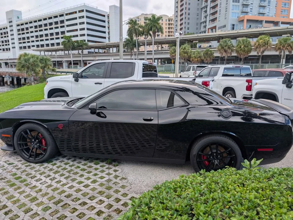2023 Dodge Challenger SRT Hellcat 3rd Gen - Image 7 of 15